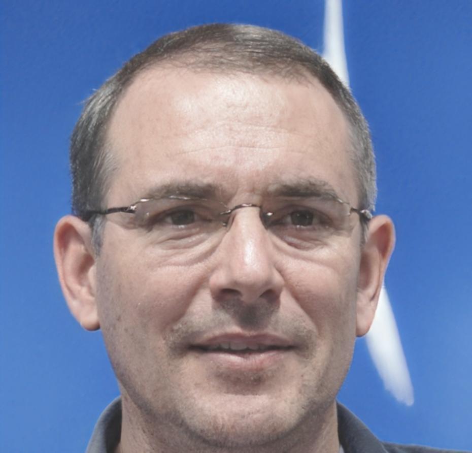 Porträt von Florian Beckhausen, leitender Dozent für Content-Strategie